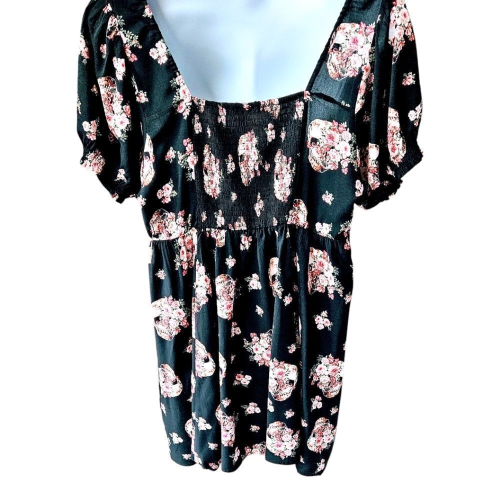 Torrid 2X Black Skull Rose Floral Mini Skater Dress – Front Hook & Eye Closure - Picture 10 of 15
